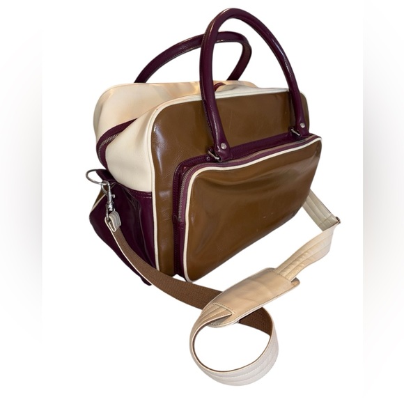 Fred Perry Other - Fred Perry Classic Hold All Bag - Burgundy / Brown and Cream